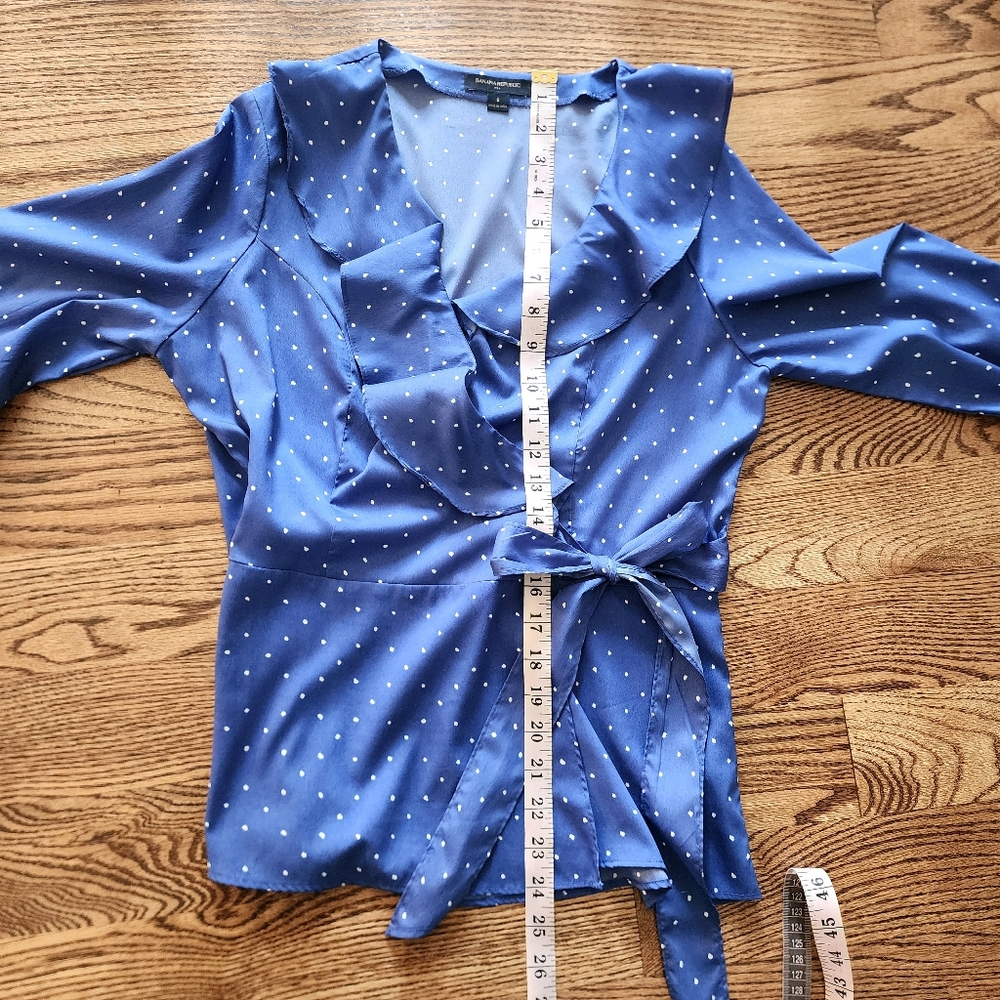 Banana Republic Ruffled Wrap Shirt Top Blouse Women's Size 8 Med Blue Silky - Picture 6 of 9